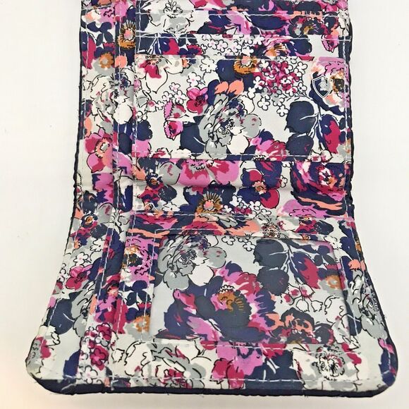 Vera Bradley Wallet Trifold CC ID Cash Quilted Navy Blue Floral Lined 5.5 x 4.5 - Picture 13 of 15
